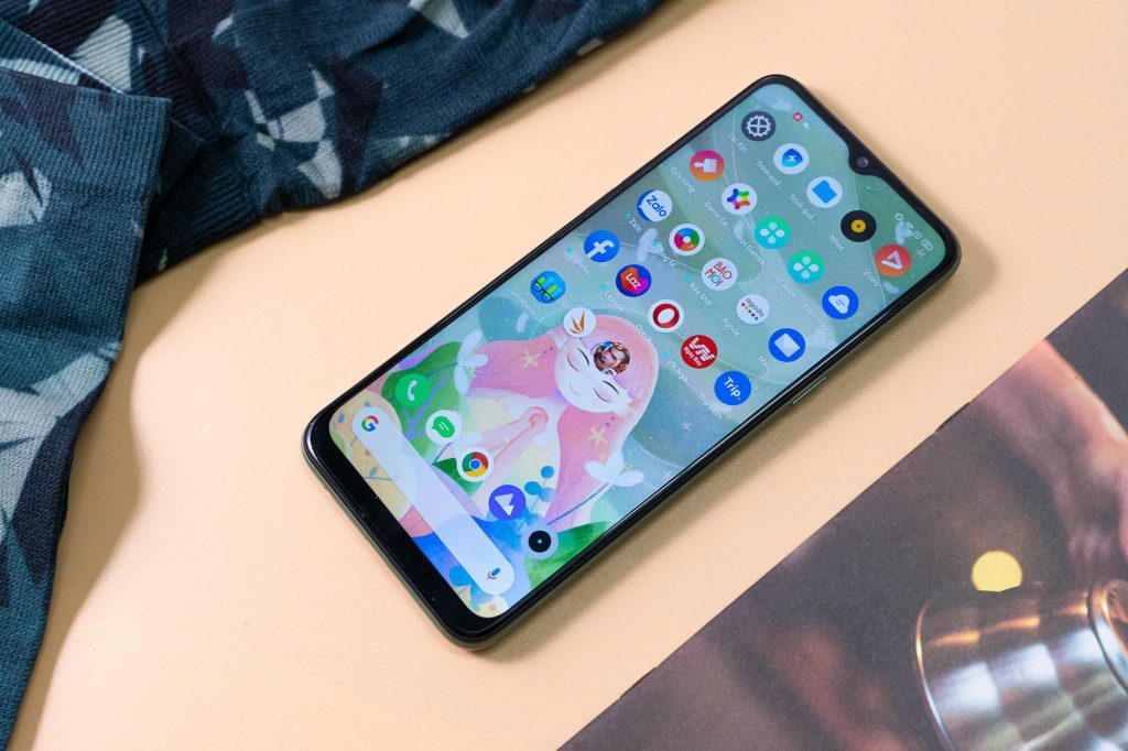 Vì sao hội học trò mê mẩn smartphone có pin khủng và sạc nhanh? - Ảnh 3. Vì sao hội học trò mê mẩn smartphone có pin khủng và sạc nhanh? - Ảnh 3.